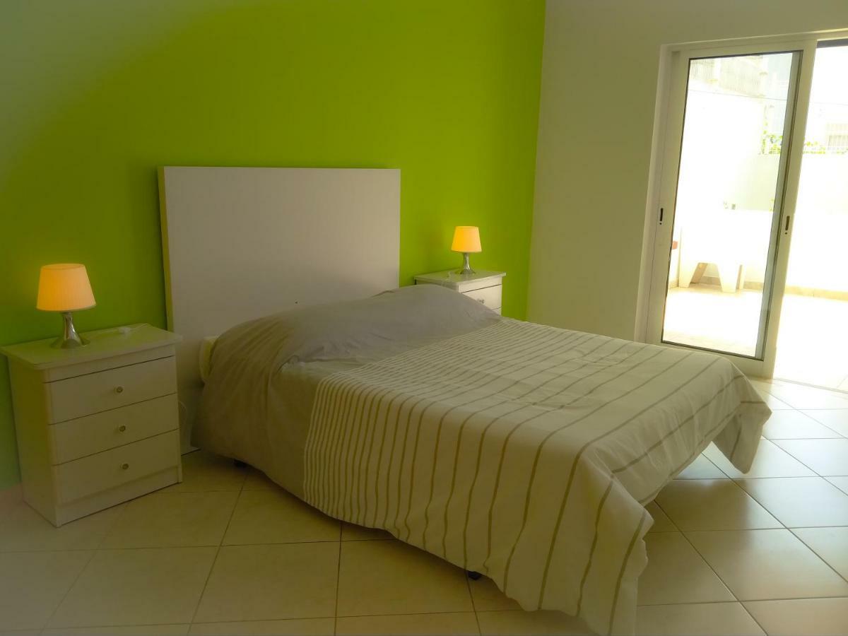 Apartamentos Monica Quarteira Exterior photo