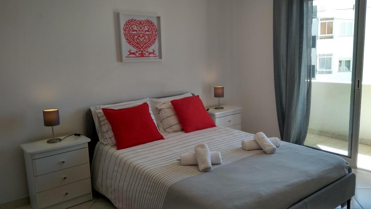 Apartamentos Monica Quarteira Exterior photo