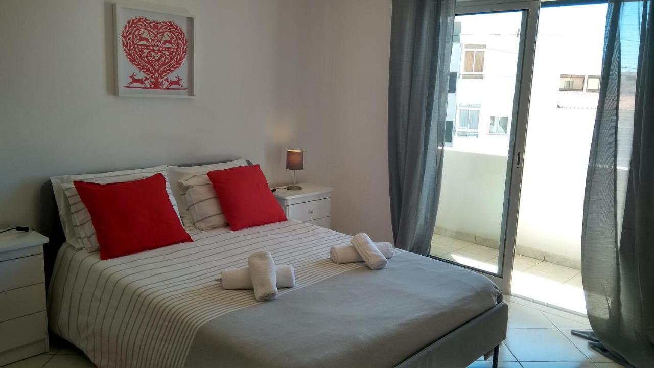 Apartamentos Monica Quarteira Exterior photo